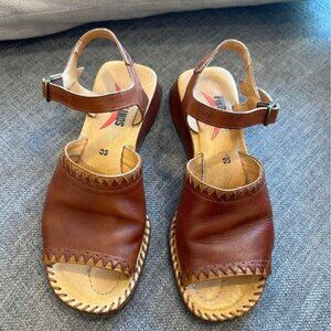 PIKOLINOS gorgeous brown leather sandals. Euro 35 (5). Excellent condition!